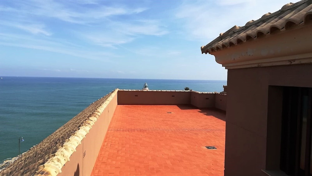 

Lamezia Terme - Cullera - Aparthotel El Faro