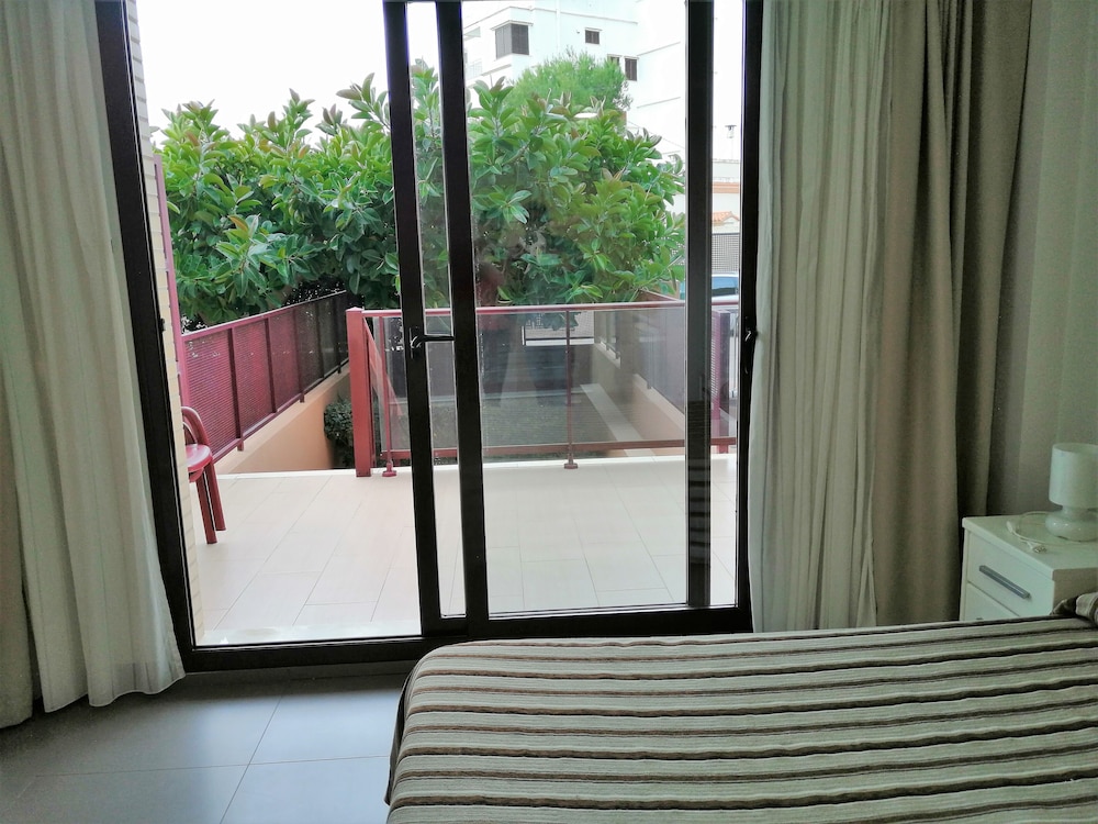 

Roma - Cullera - Aparthotel El Faro