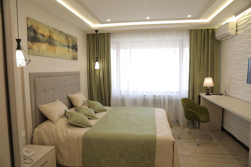 

Milano - Yerevan - 4 Room Hotel