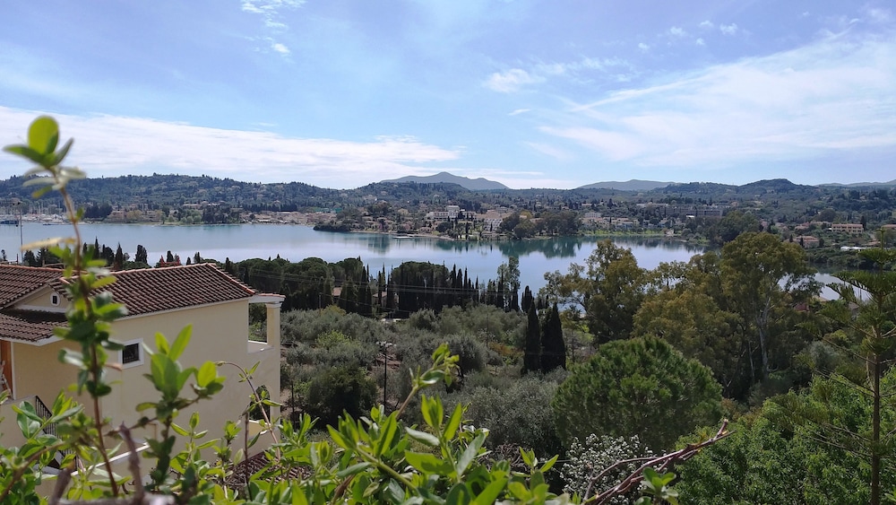 

Bari - Gouvia - Elite Corfu - Adults Friendly