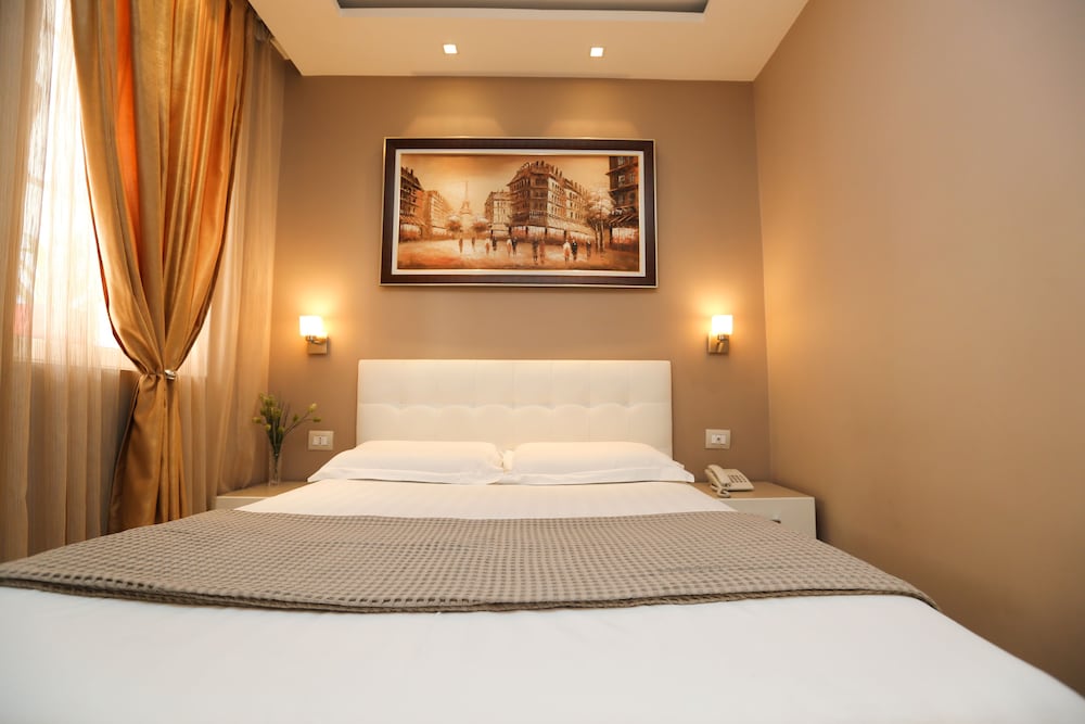 

Pescara - Tirana - Hotel Vila Verde City Center