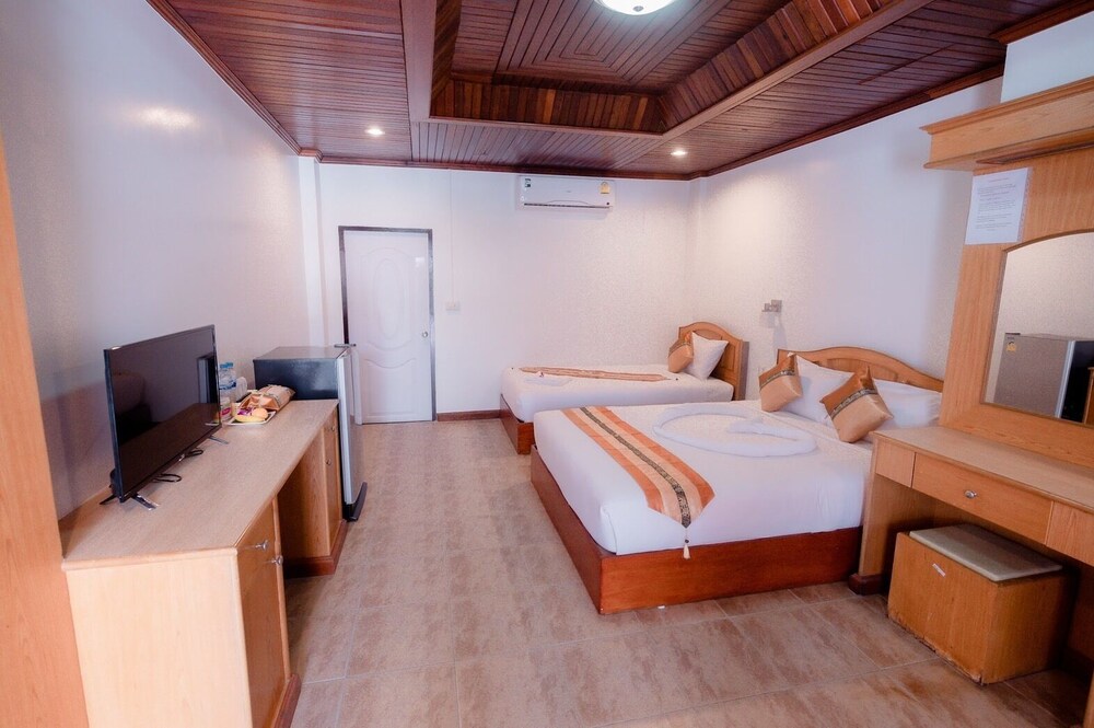 

Milano - Mae Nam Beach - Coconut Grove Hotel Samui