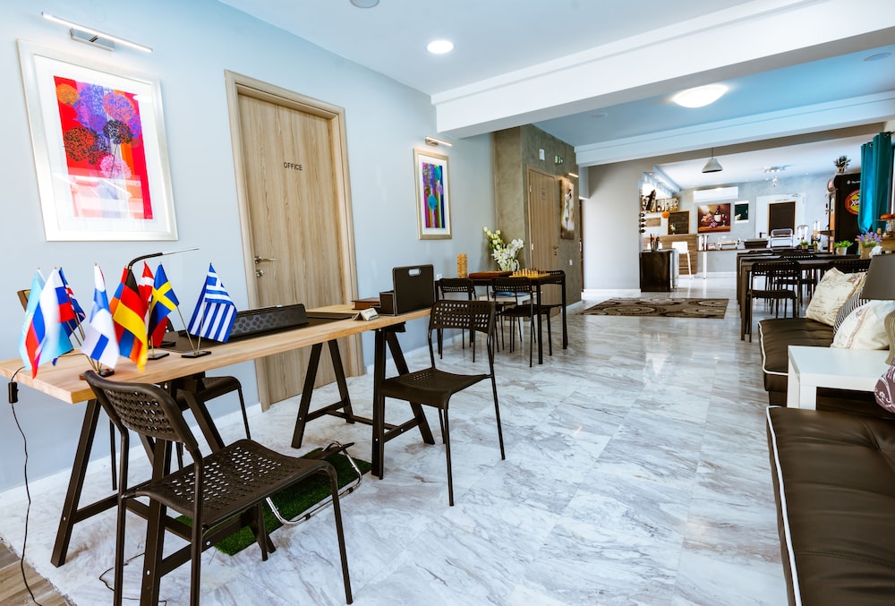 

Milano - Platanias (Crete) - Gregory Comfort Hotel