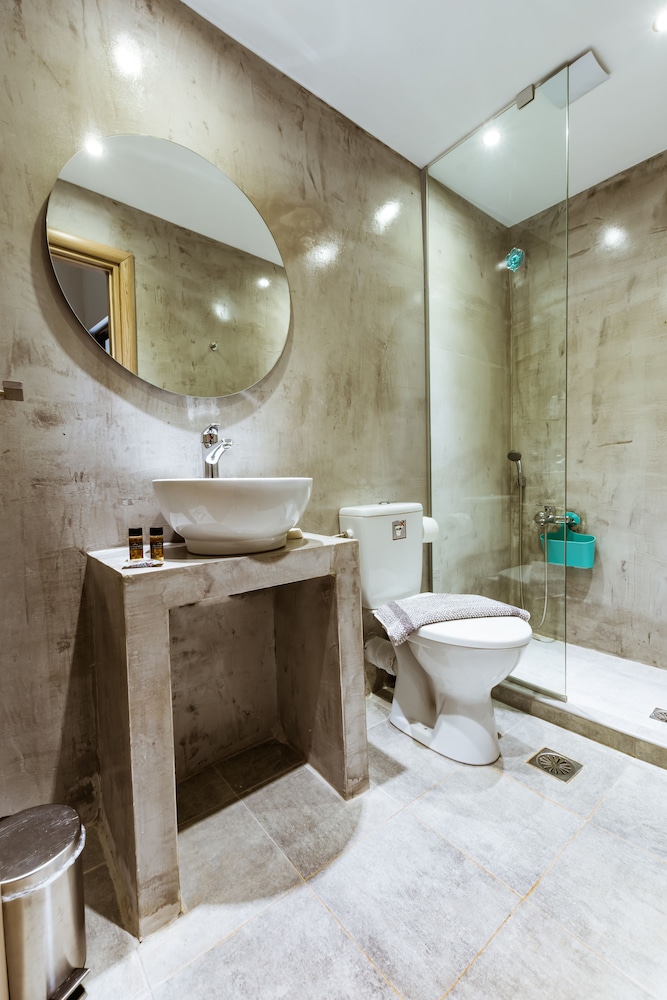 

Venezia - Chania - Gregory Comfort Hotel