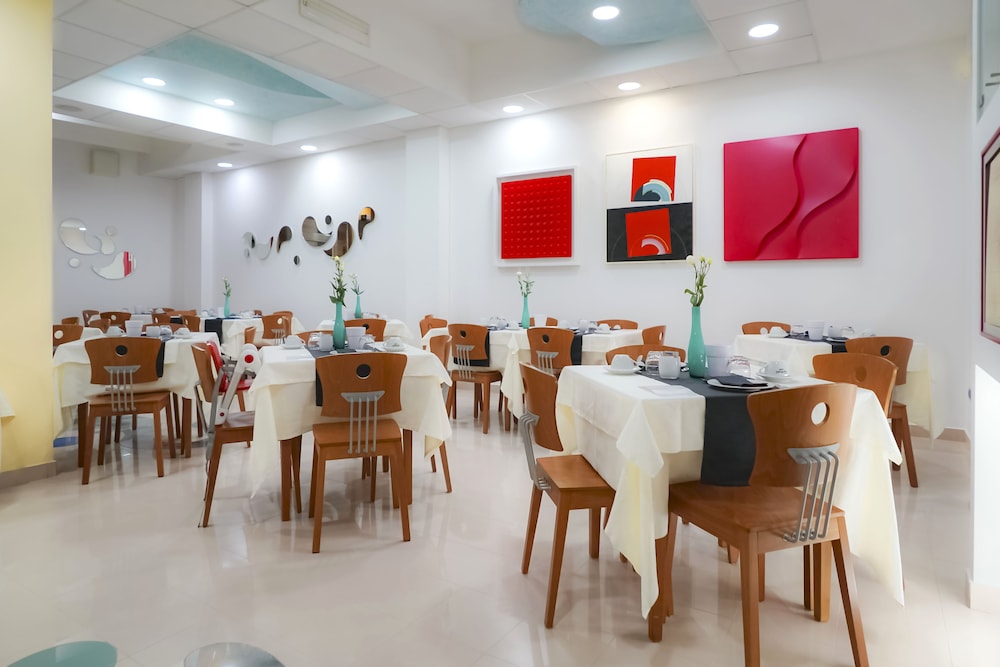 

Verona - Gallipoli - Piccadilly Rooms Restaurant and Beach