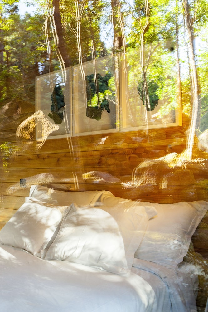 

Milano - Agualva - Caparica Azores Ecolodge