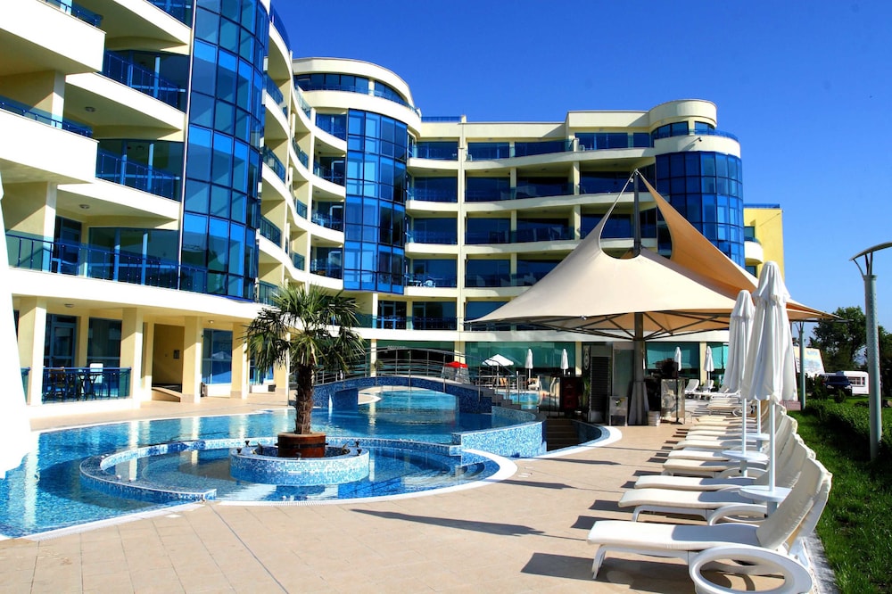 

Milano - Pomorie - Aparthotel Marina Holiday Club - All Inclusive & Free Parking