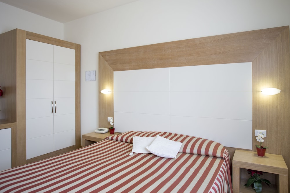 

Milano - Forte dei Marmi - Hotel Sylvia