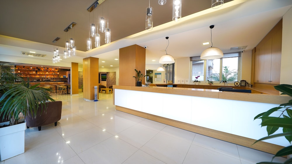

Bologna - Agia Marina Nea Kydonias - Marika Hotel