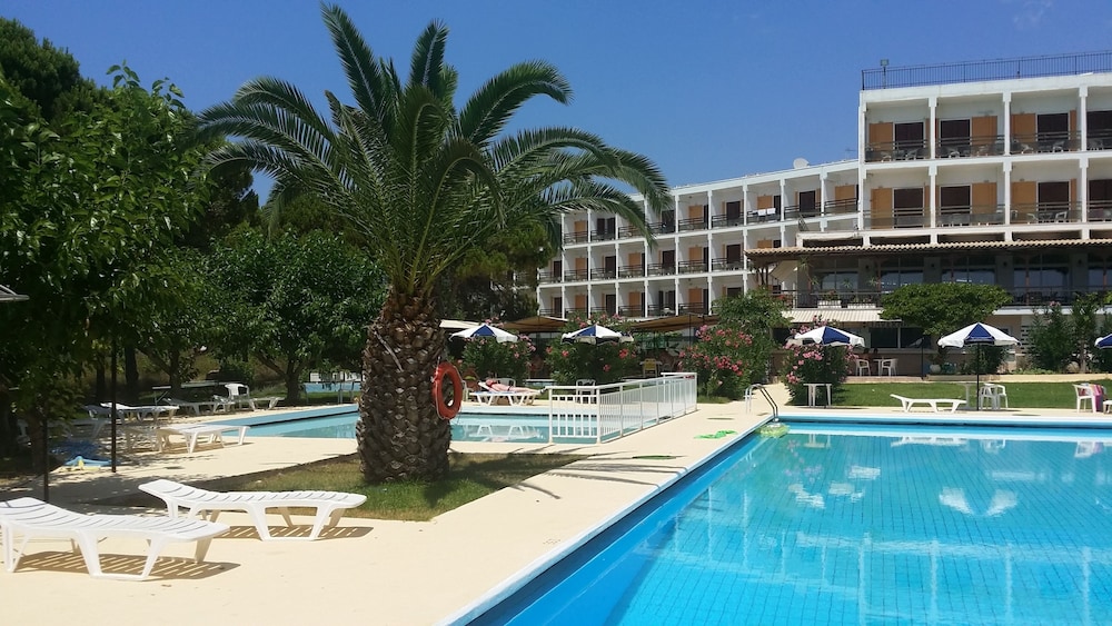 

Pisa - Svoronata - Irinna Hotel