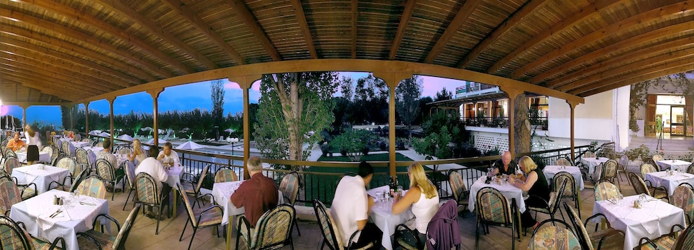 

Verona - Svoronata - Irinna Hotel