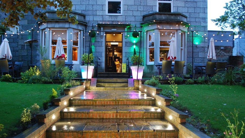 

Catania - Aberdeen - Great Western Hotel Aberdeen