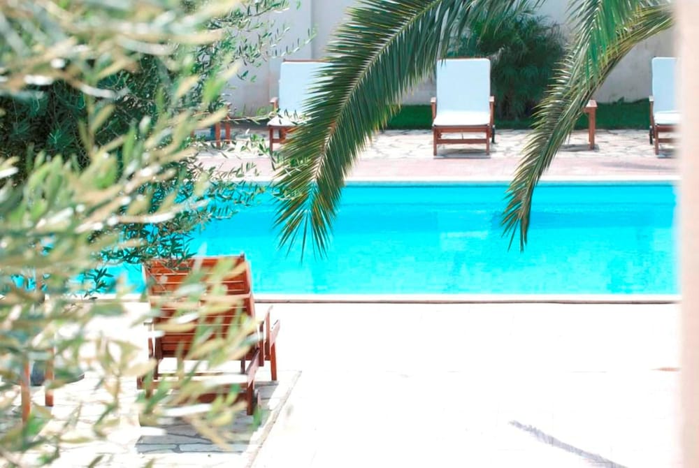 

Bari - Porto Cesareo - Resort Villa Hermosa