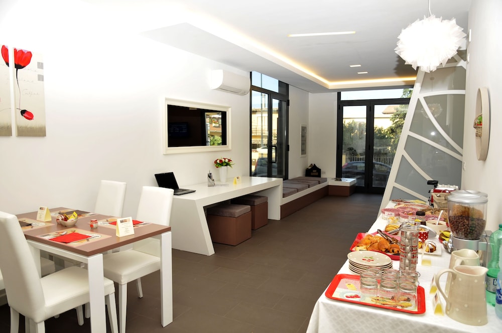 

Palermo - Fiumicino - Isa Residence Fiumicino Airport