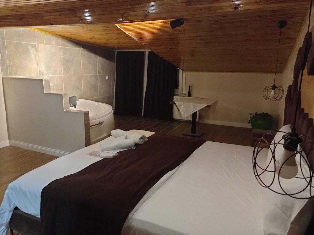 

Napoli - Istanbul, New Airport - Lily Airport Otel
