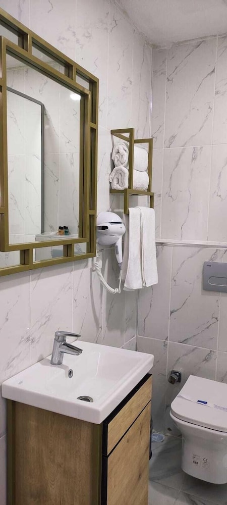 

Firenze - Istanbul, New Airport - Lily Airport Otel