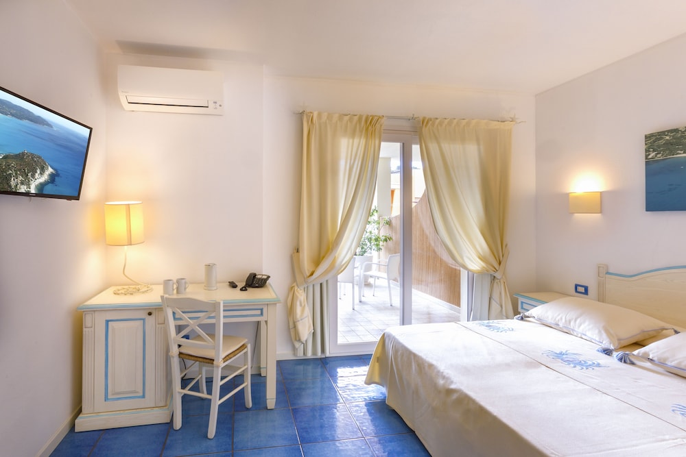 

Catania - Villasimius, Sardegna - Janas Hotel