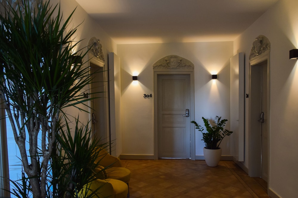 

Milano - Gent - Heirloom - The Mansion
