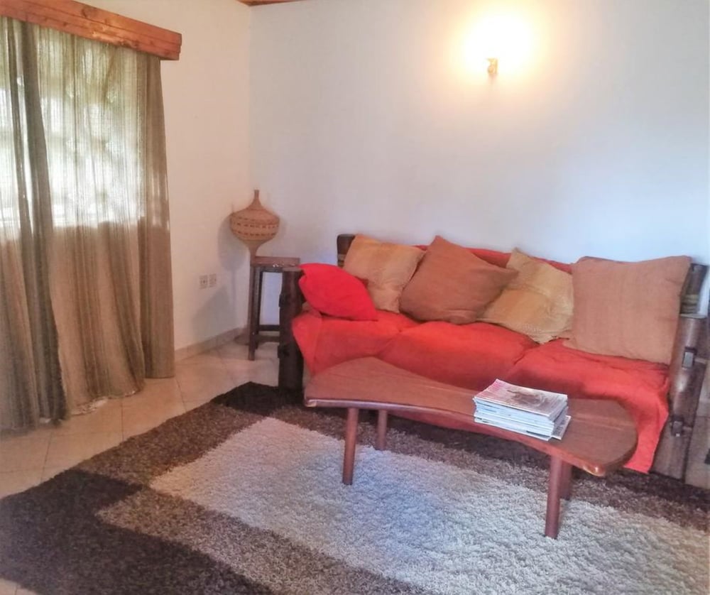 

Bologna - Mtwapa - Cooke Villa