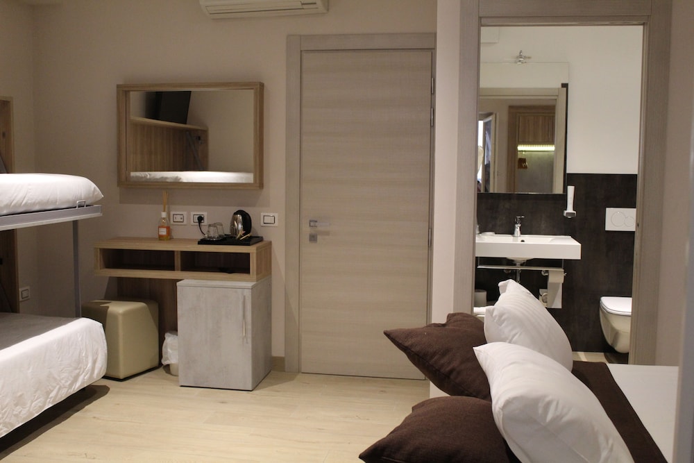 

Milano - Gargnano - Hotel Danieli La Castellana lago di Garda