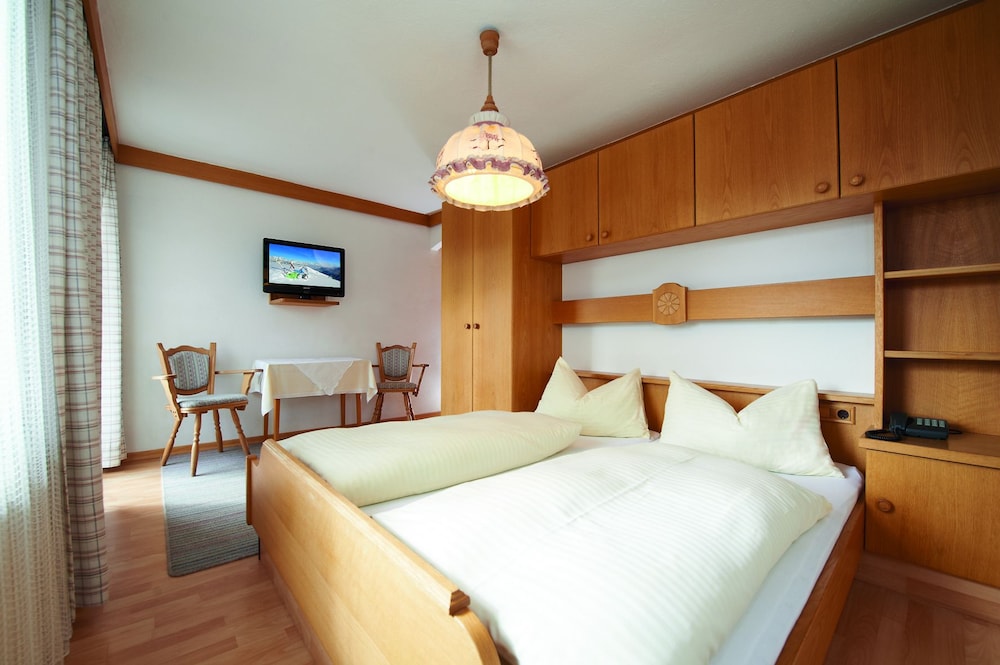 

Napoli - Saalbach - Hotel Peter