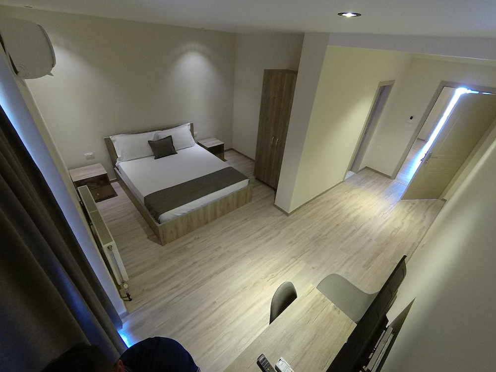 

Milano - Berat - Hotel Vila Nino