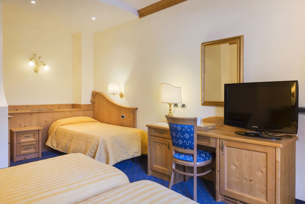 

Napoli - Andalo - Ariston Lake View Hotel