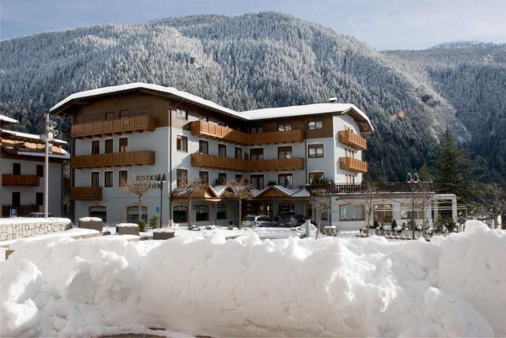 

Venezia - Trentino, Italia - Ariston Lake View Hotel