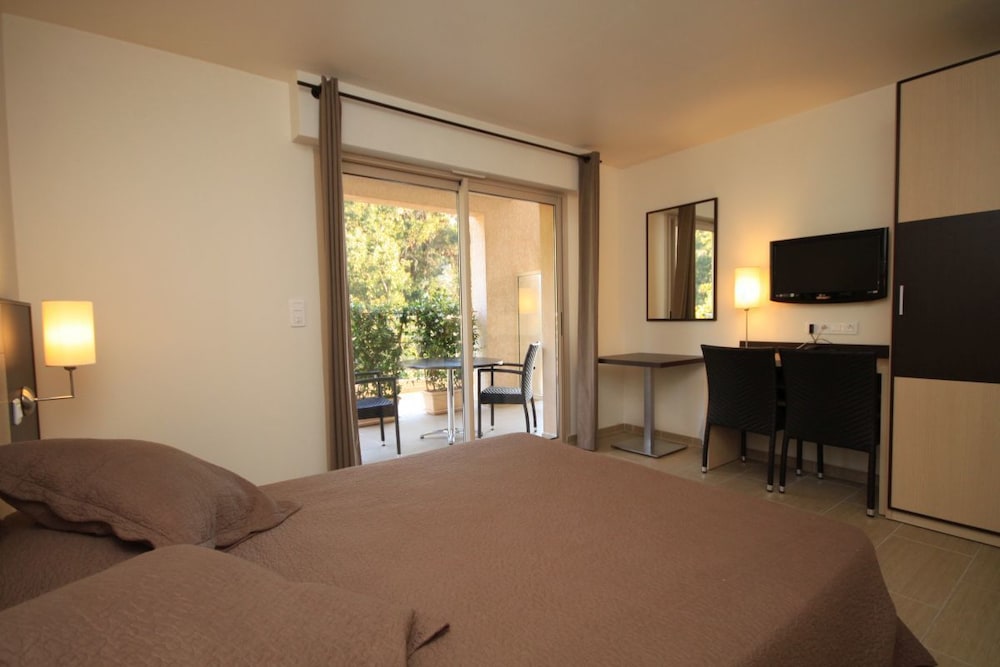 

Milano - Porto - Hotel Costa Rossa
