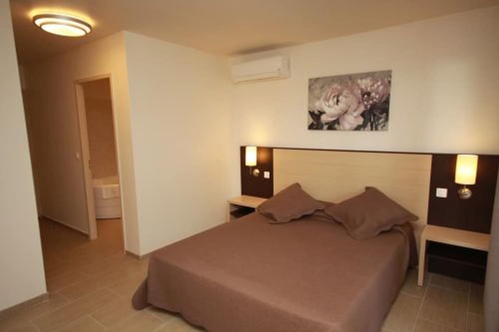 

Napoli - Porto - Hotel Costa Rossa