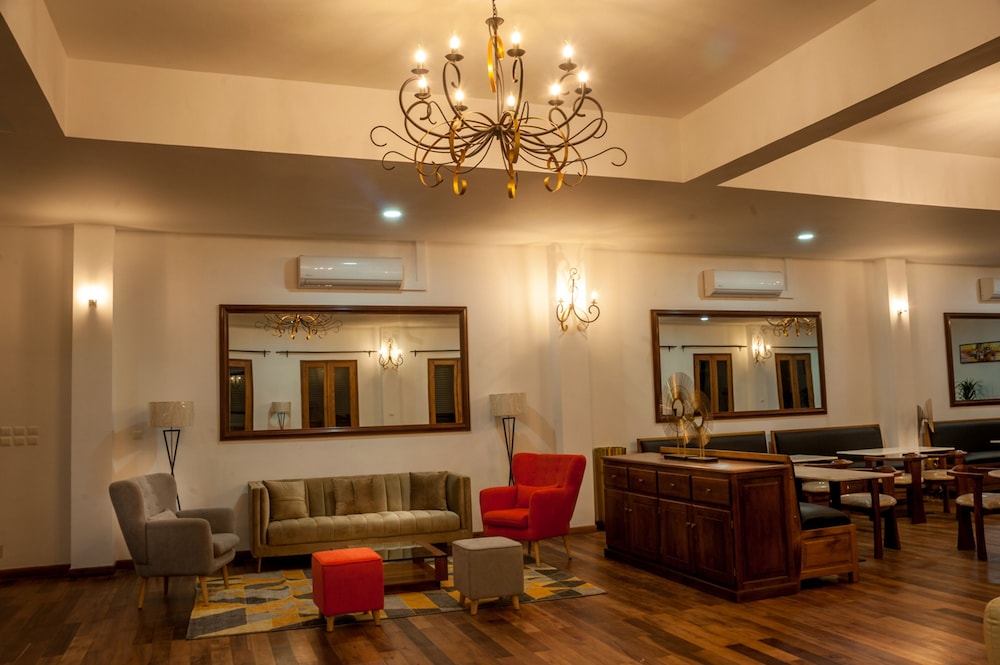 

Roma - Antsirabe - Arotel SPA