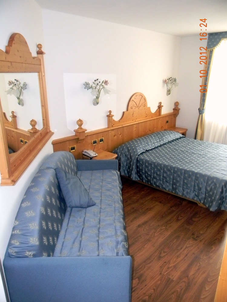 

Bari - Ossana - Hotel Mountain Resort