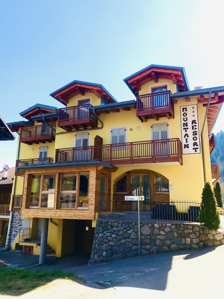 

Cagliari - Ossana - Hotel Mountain Resort