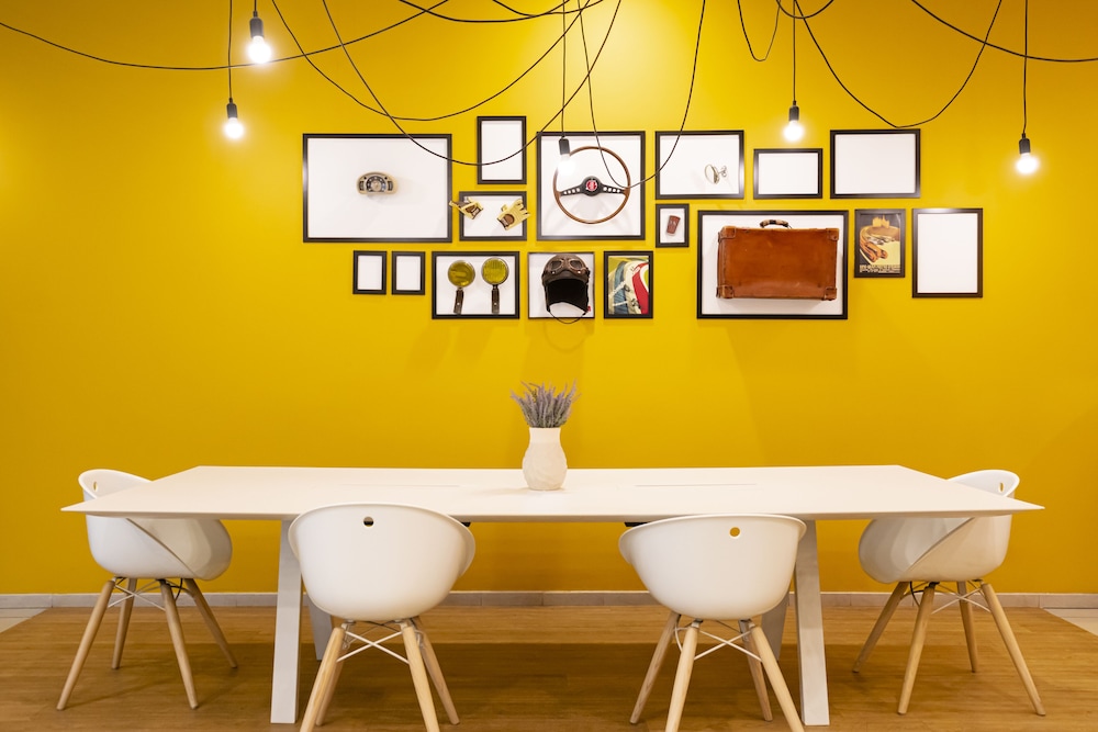 

Cagliari - Milano - B&B Hotel Milano-Monza