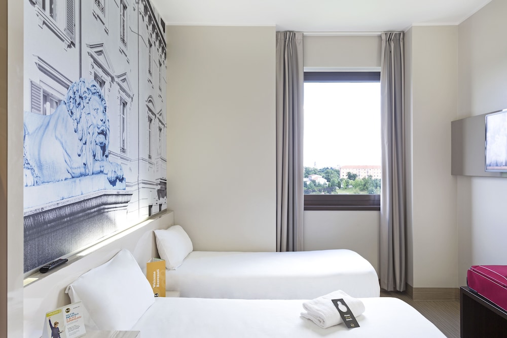 

Napoli - Monza - B&B Hotel Milano-Monza