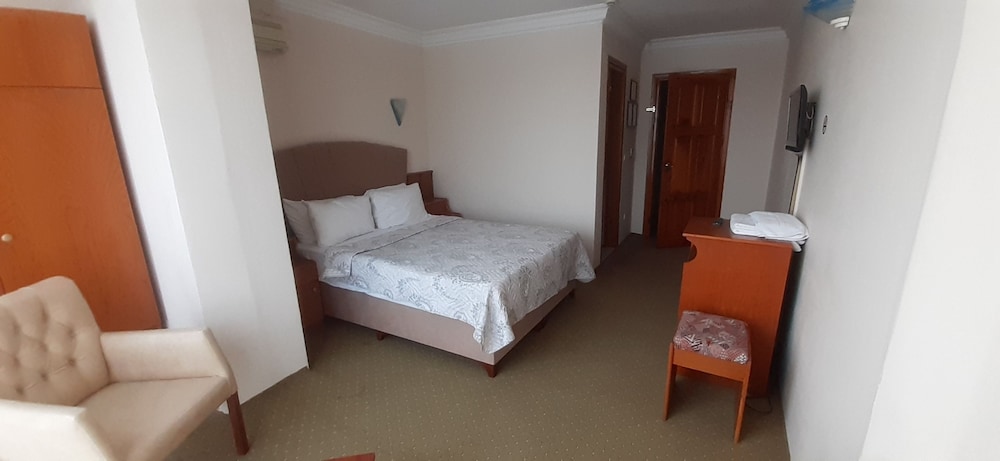 

Roma - Büyükçekmece - SANCAK HOTEL