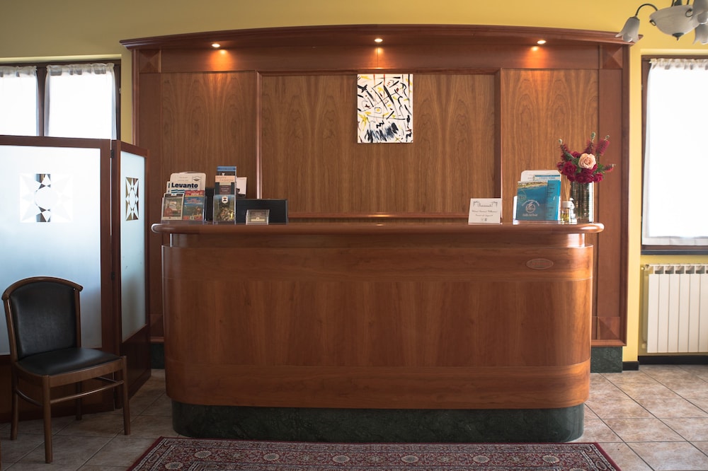 

Milano - Vernazza - Antiche Terre Hotel & Relax