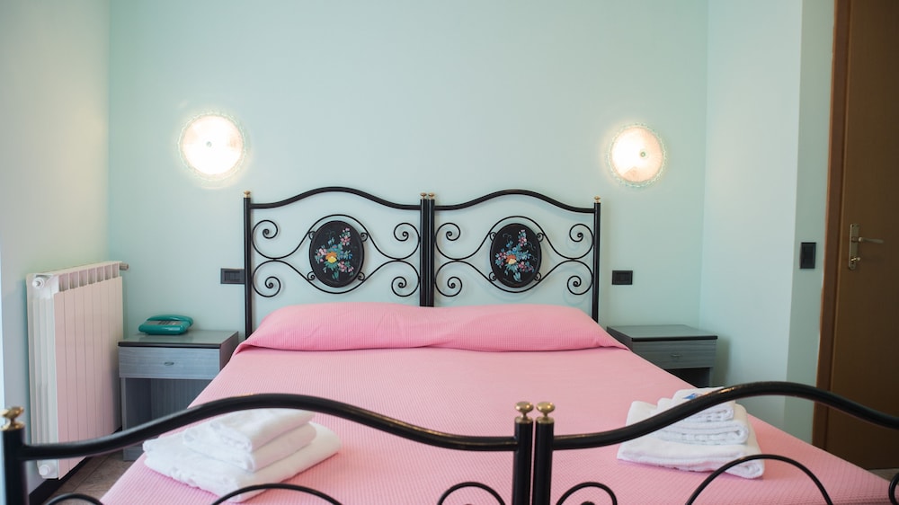 

Roma - Cinque Terre, Liguria - Antiche Terre Hotel & Relax