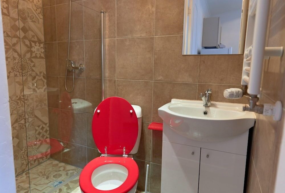 

Salerno - Bucarest - Stanford Aparthotel Gara de Nord