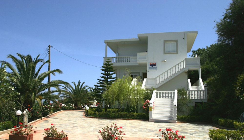 

Palermo - Georgioupoli - Villa Irini