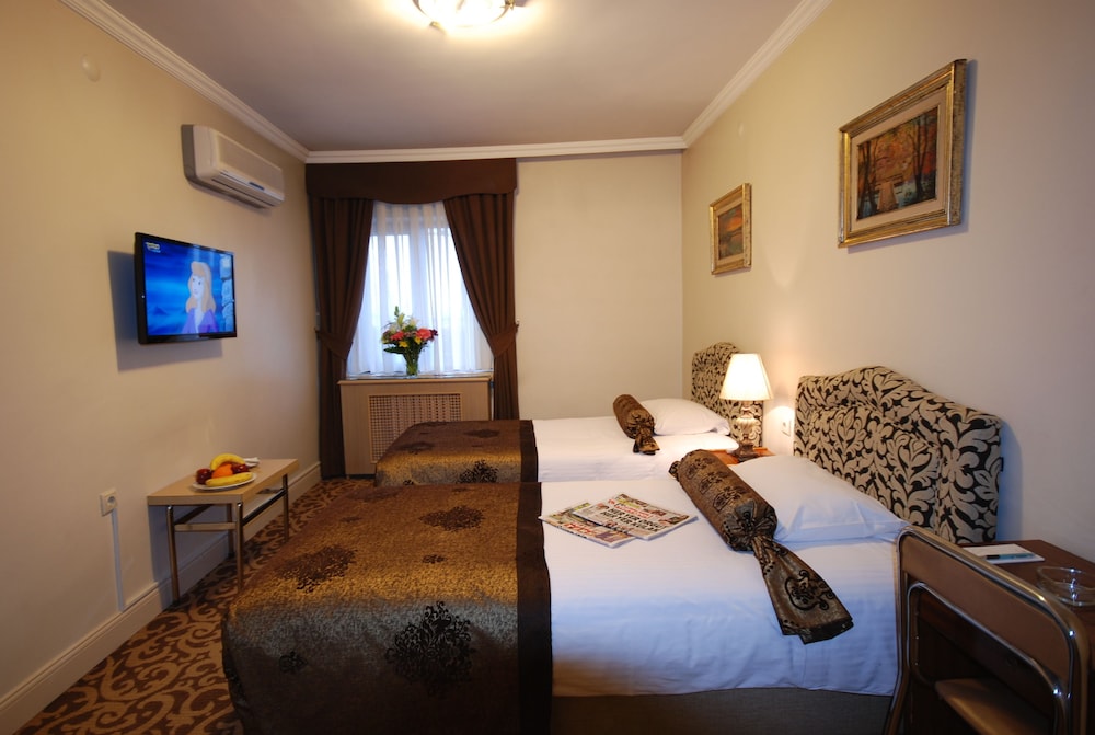 

Milano - Ankara - Hotel Mithat