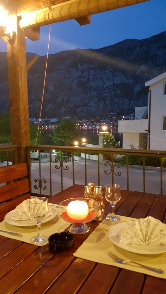 

Napoli - Bijela - Hotel Galia