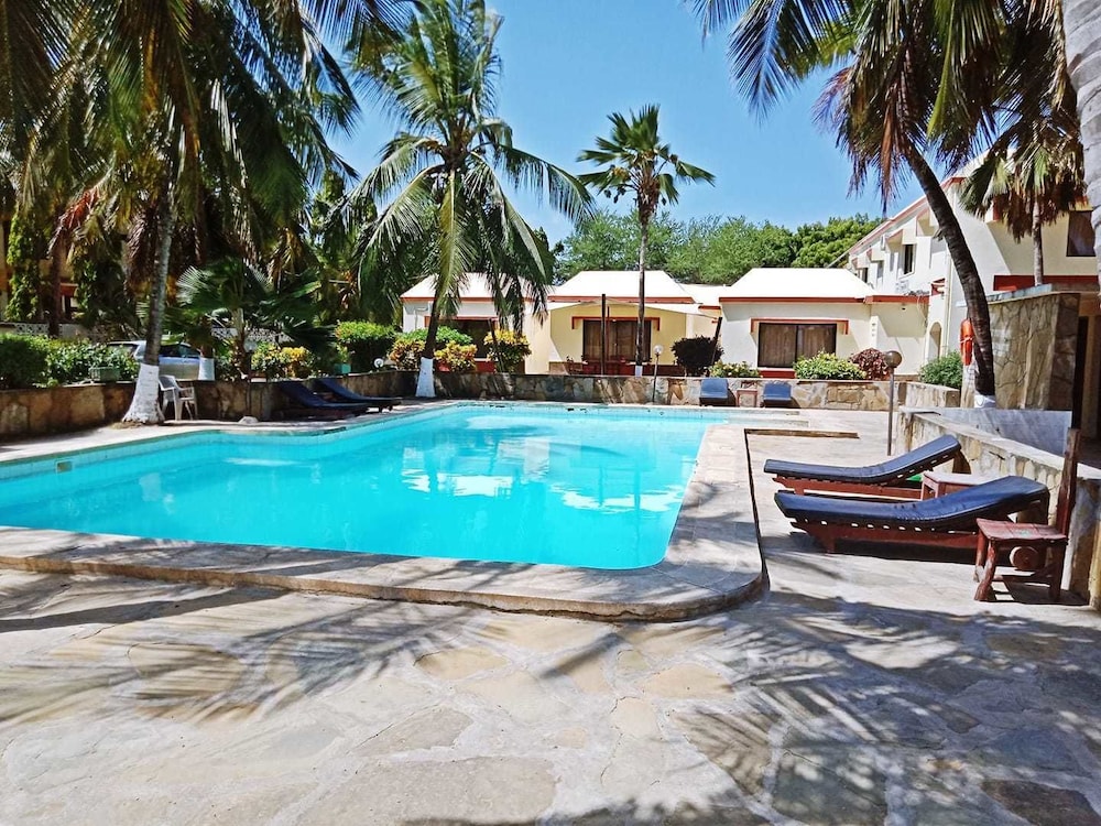 

Milano - Mombasa - Glory Holiday Resort