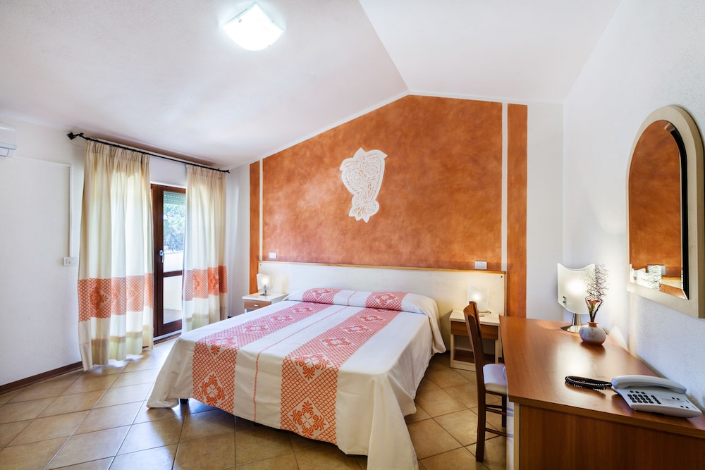 

Bologna - Aglientu - Hotel Petri Marini