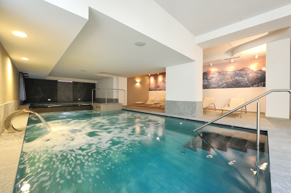 

Bari - Madonna di Campiglio - Hotel Crozzon