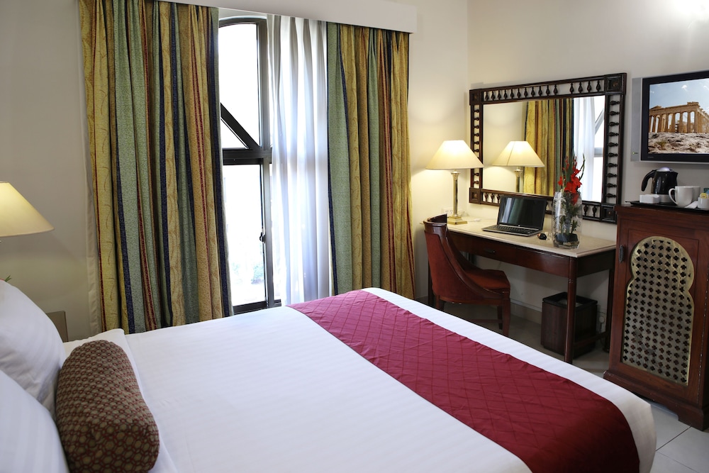 

Venezia - Islamabad - Avari Xpress Islamabad