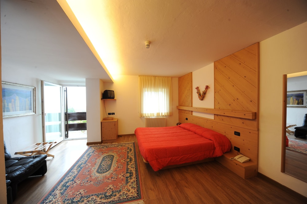 

Catania - Pergine Valsugana - Hotel Compet