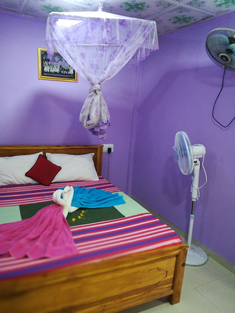 

Venezia - Dambulla - Tiny Holiday Resort