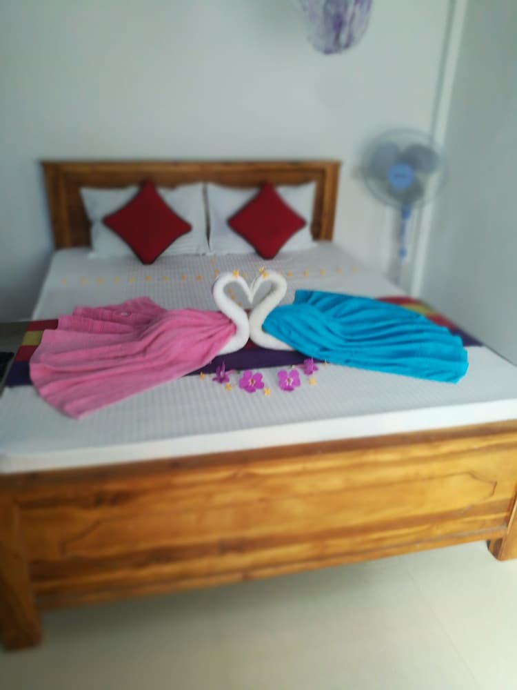 

Roma - Dambulla - Tiny Holiday Resort