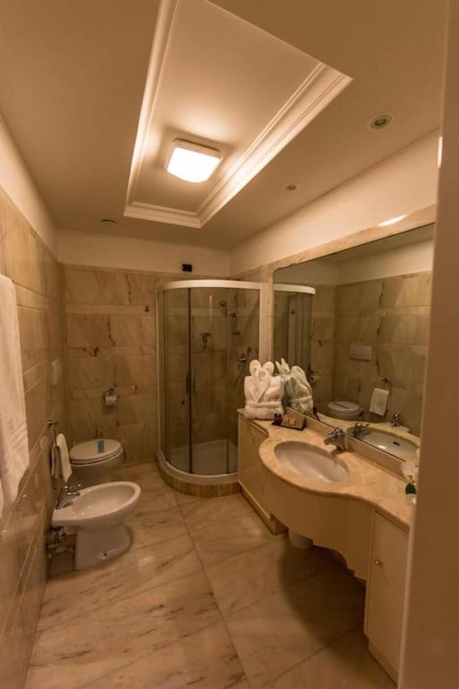 

Milano - Ariccia - LH Hotel Domus Caesari